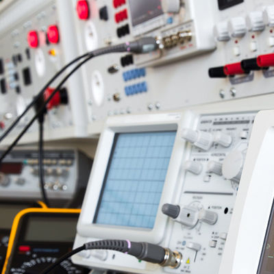 Certyfikacja laboratoriów testowych zatwierdzonych przez Cec Fcc Silnik samochodowy Testowanie przez stronę trzecią Usługa uwierzytelniania laboratorium