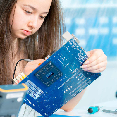 Laboratoria testujące elektronikę z certyfikatem ISO9001 zapewniają bezpieczeństwo i niezawodność zabawek